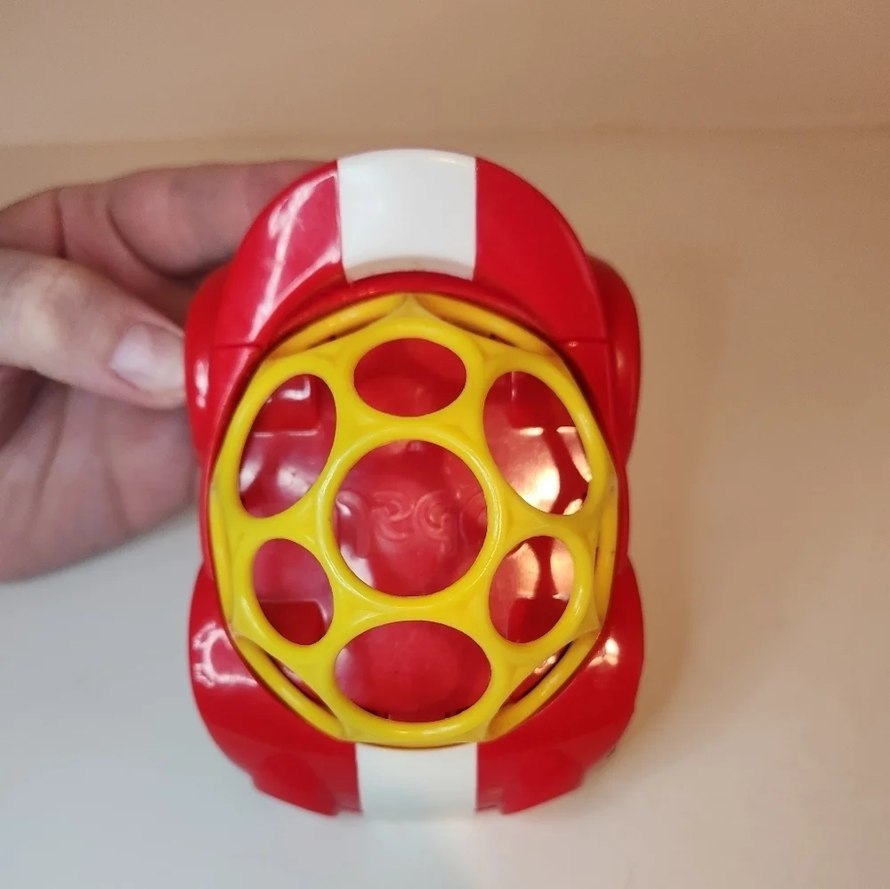 4” Oball Rattle and Roll Car Toy